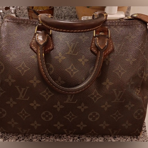 Louis Vuitton Handbags - Louis Vuitton Speedy 25 Vintage